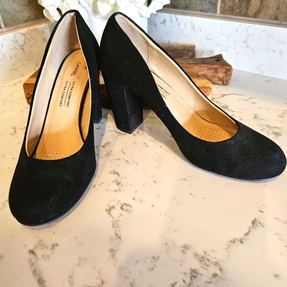 *4 for $25* George Extra Comfort heels